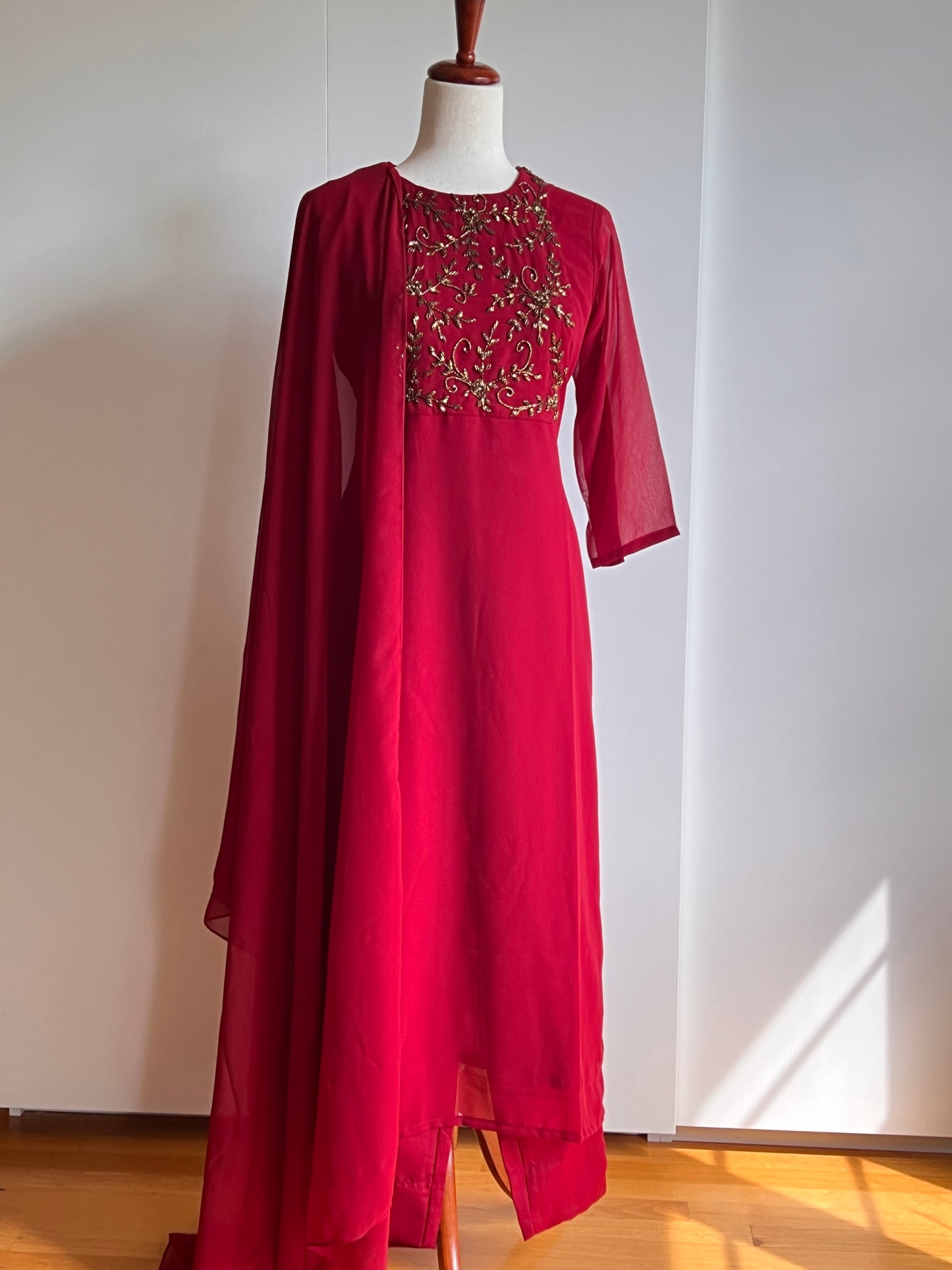 Reddish Maroon Faux Georgette Handwork Slit Salwar Set
