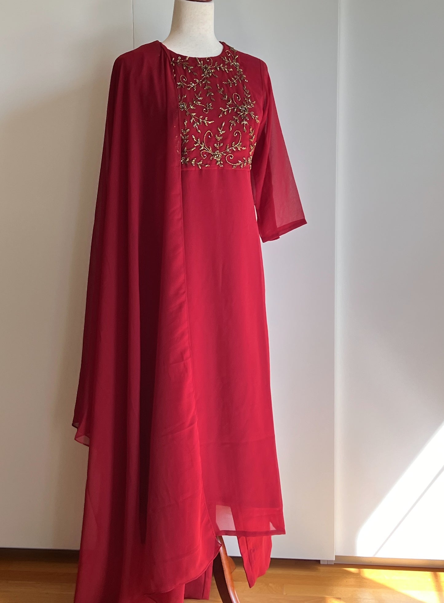Reddish Maroon Faux Georgette Handwork Slit Salwar Set