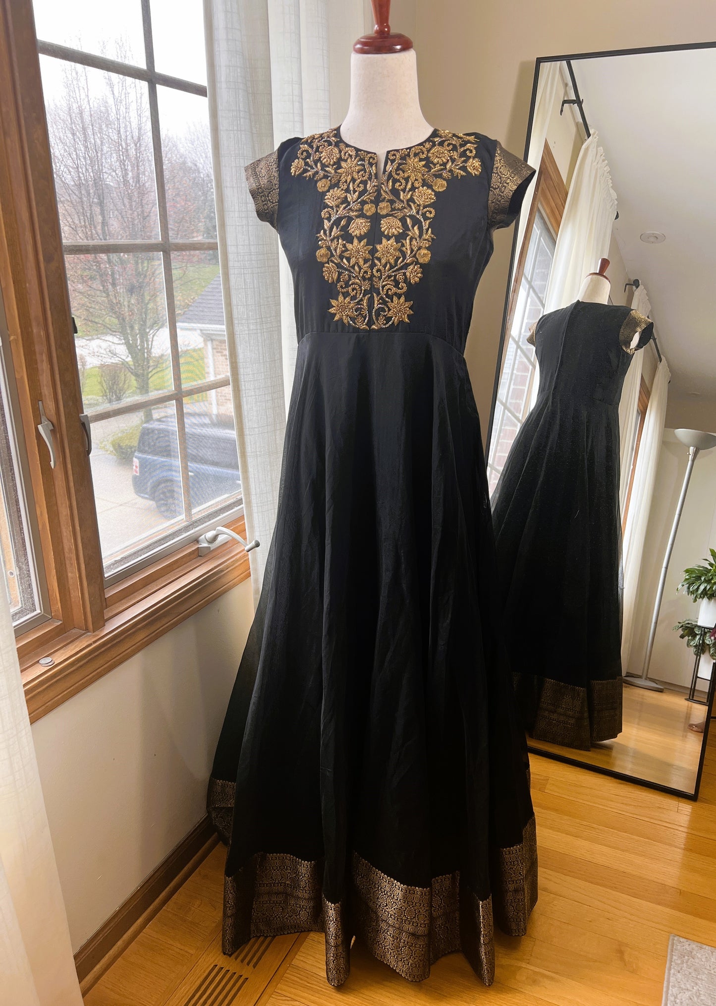 Black Anarkali Set