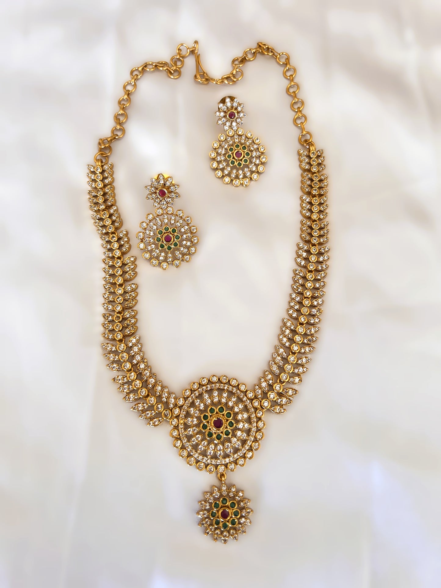 AD Stone Leaf Short Necklace Set
