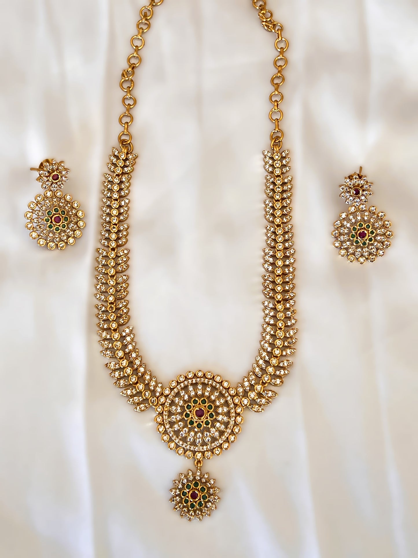AD Stone Leaf Short Necklace Set