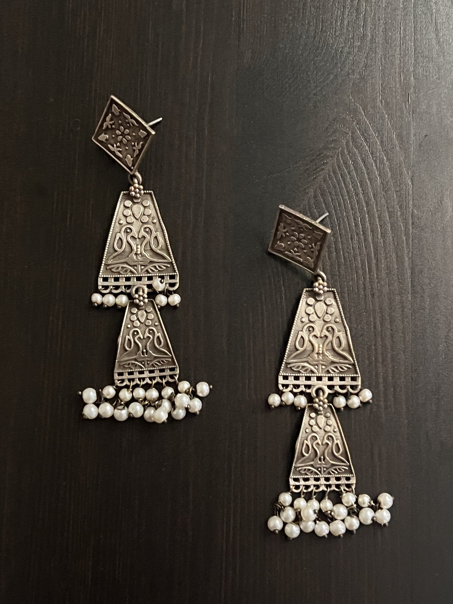 Oxidized and Pearl Earring