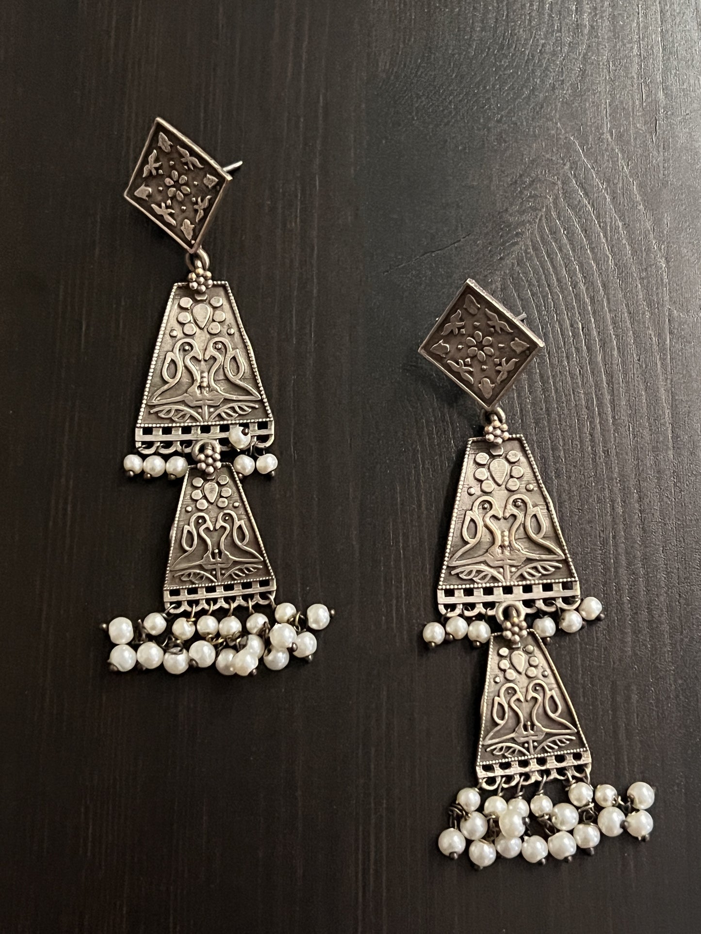 Oxidized and Pearl Earring