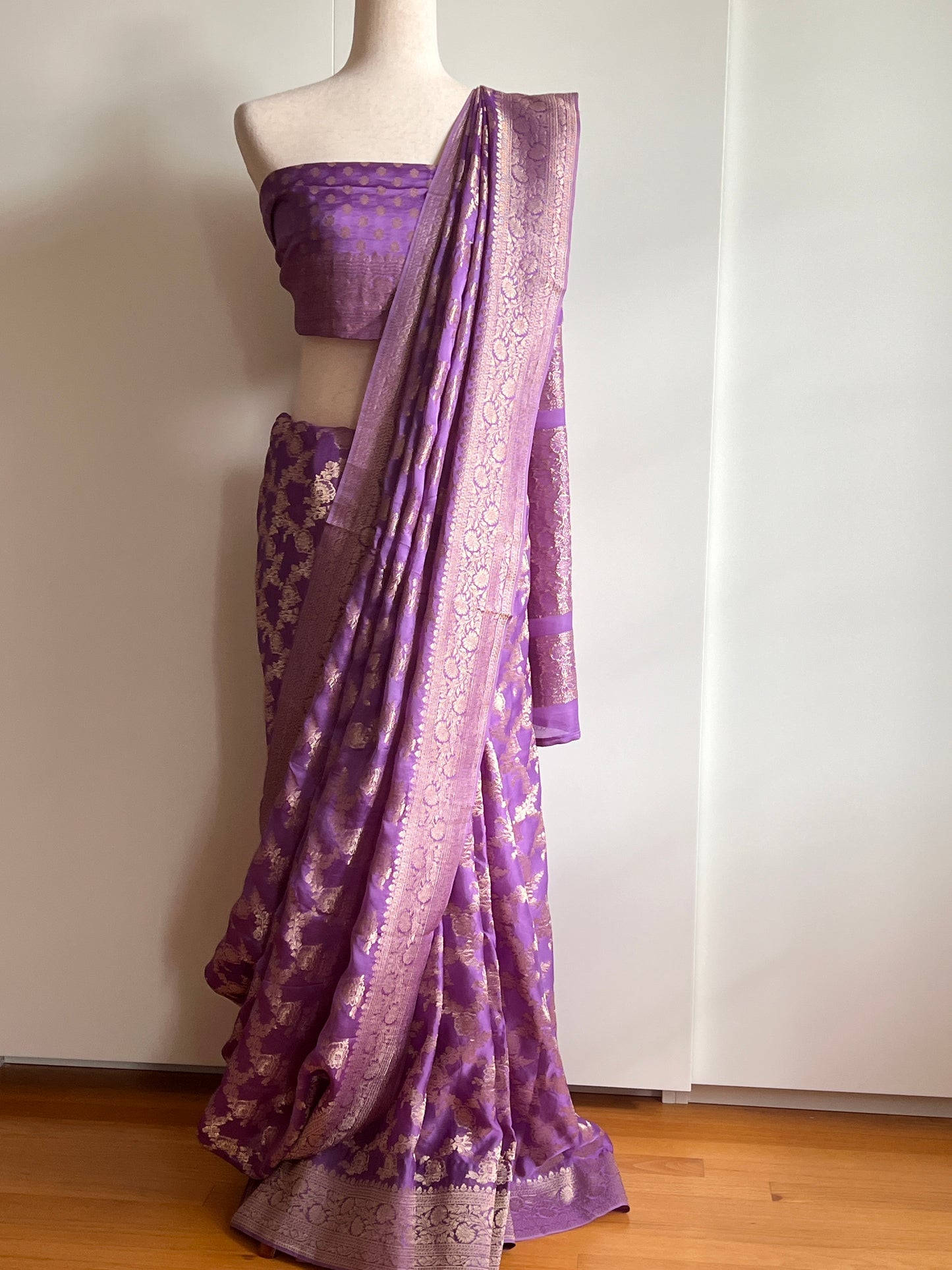 Lavender Mushru Silk Saree with Unstitched Brocade Weave Blouse Fabric