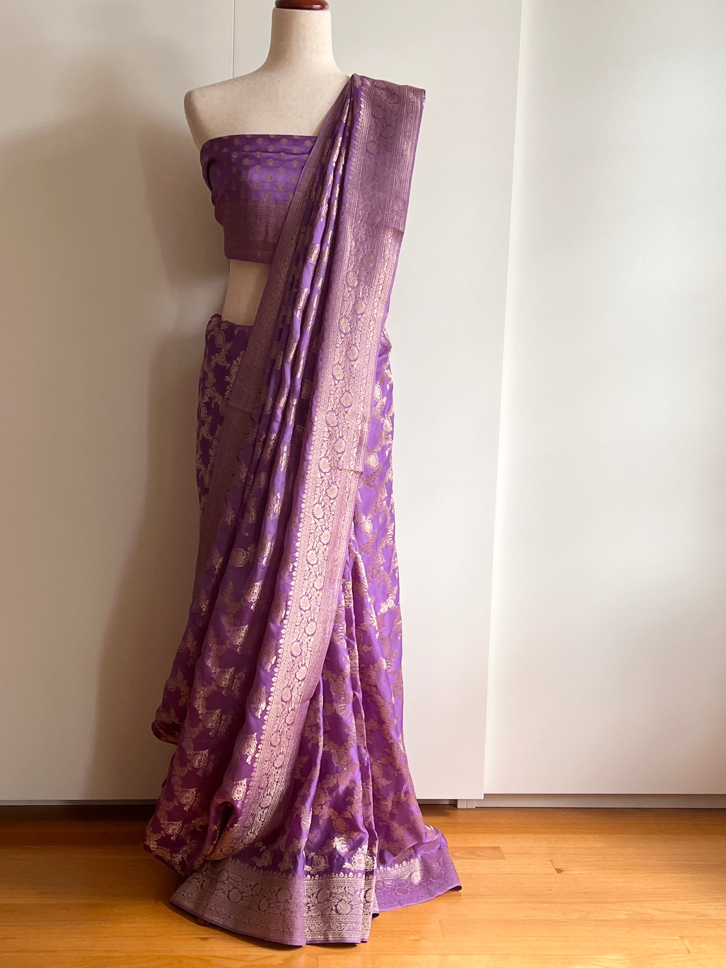 Lavender Mushru Silk Saree with Unstitched Brocade Weave Blouse Fabric