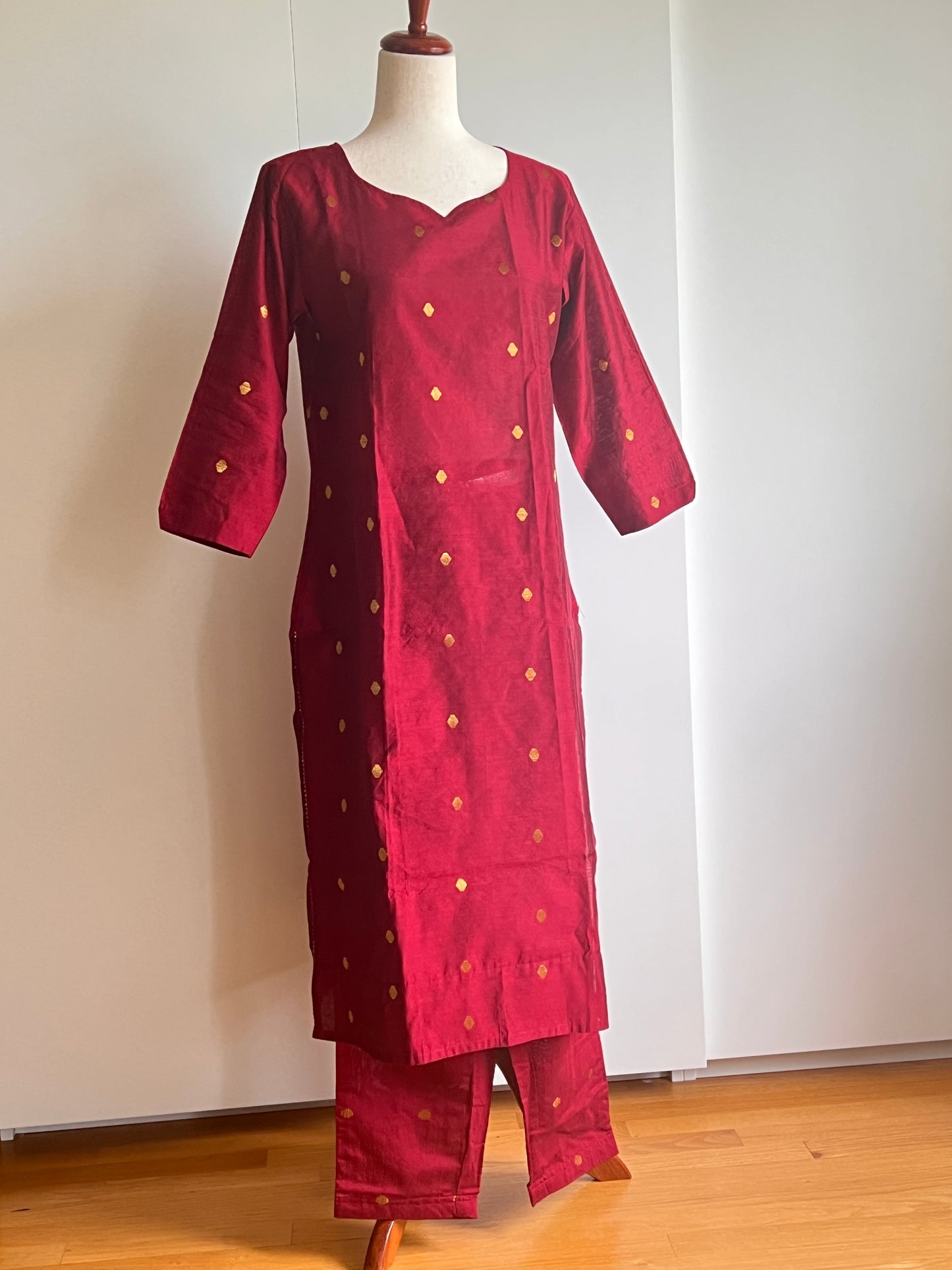 Maroon Silk Cotton Kurti Set- (Size- M)