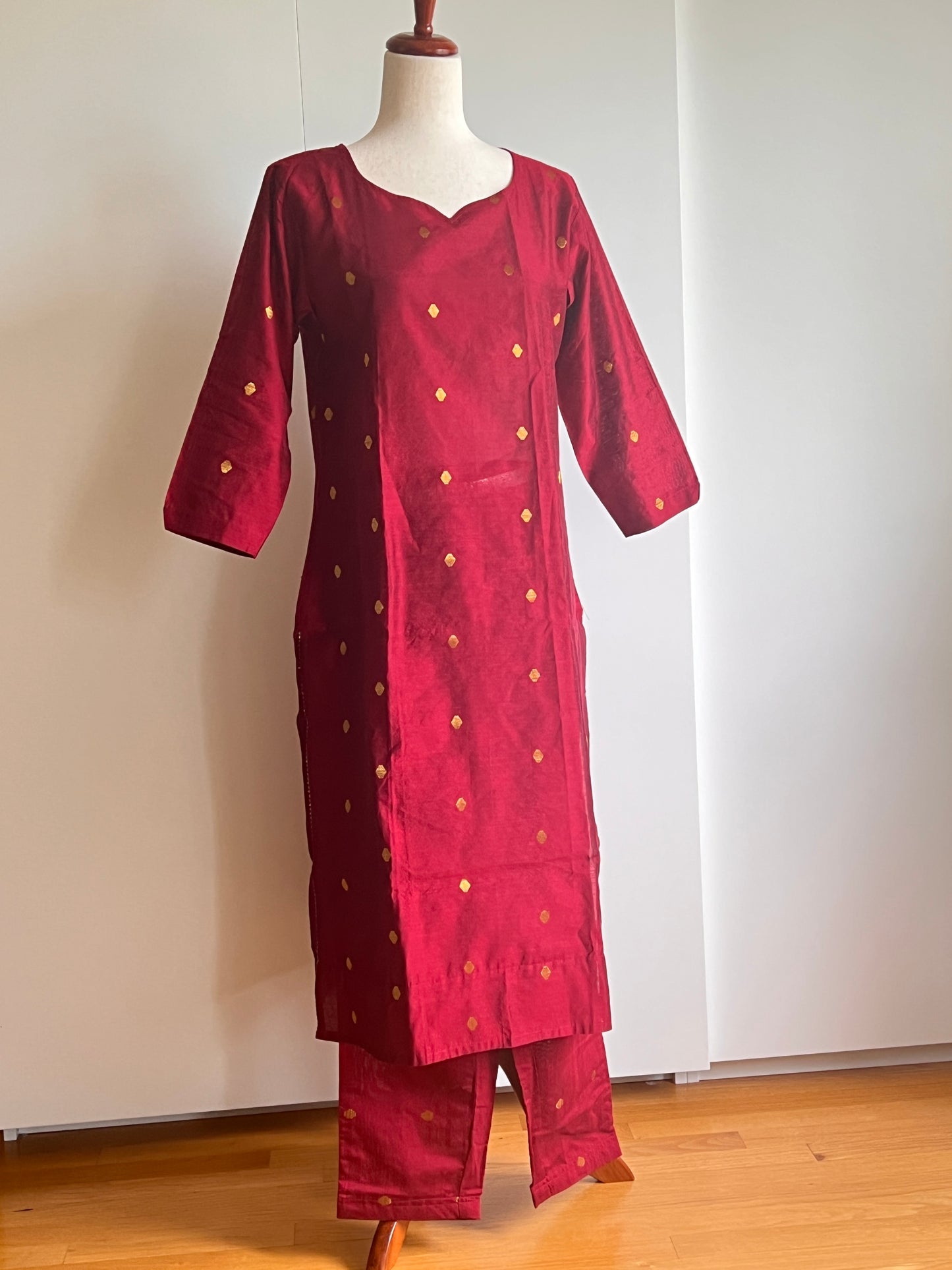 Maroon Silk Cotton Kurti Set- (Size- M)