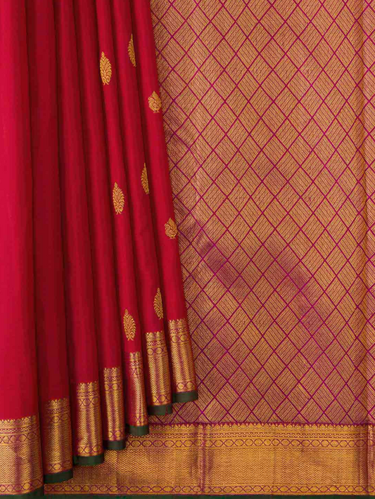 Pure Silk Pure Zari Brick Orange Dual Tone Kanchipuram Saree